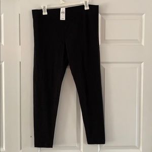 NWT Lou & Grey Black Leggings